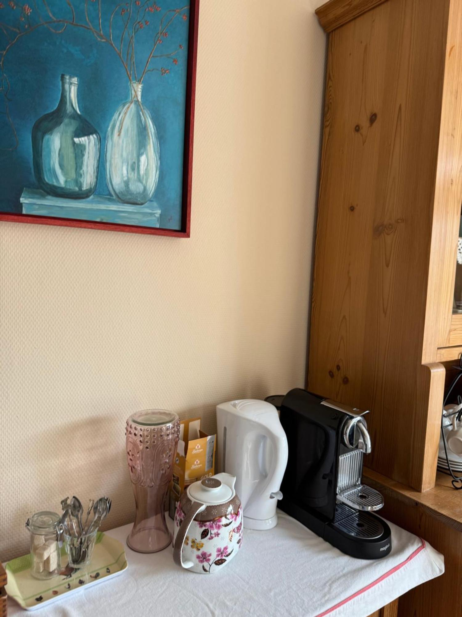 ベークベーゲン Bij Flora Bed & Breakfast エクステリア 写真